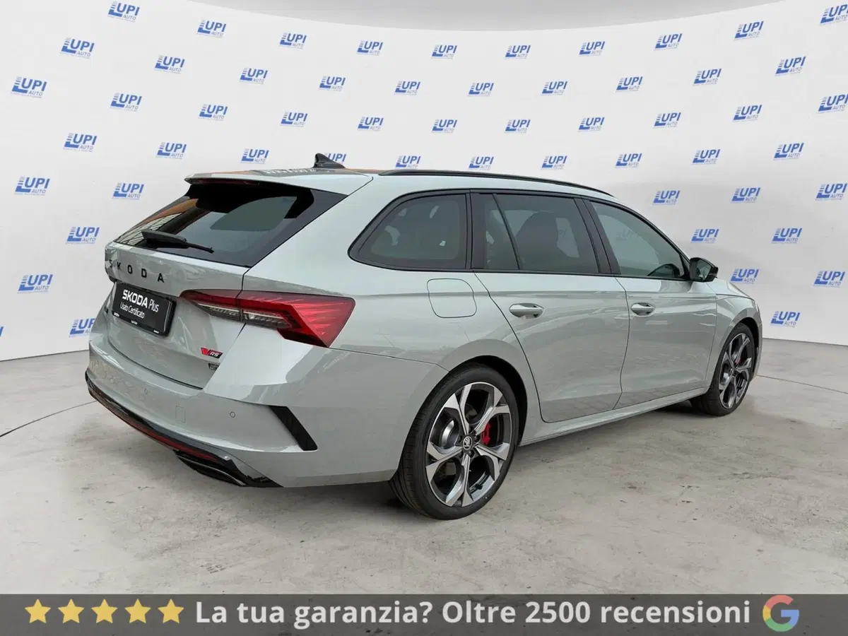 Skoda Octavia Station Wagon nuova a Prato (5)