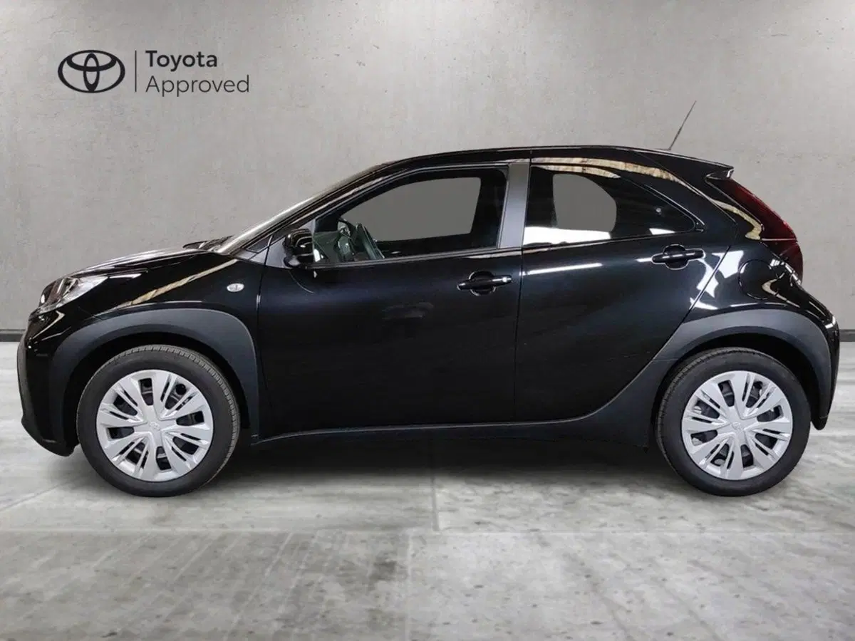 Toyota Aygo X usata a Milano (4)