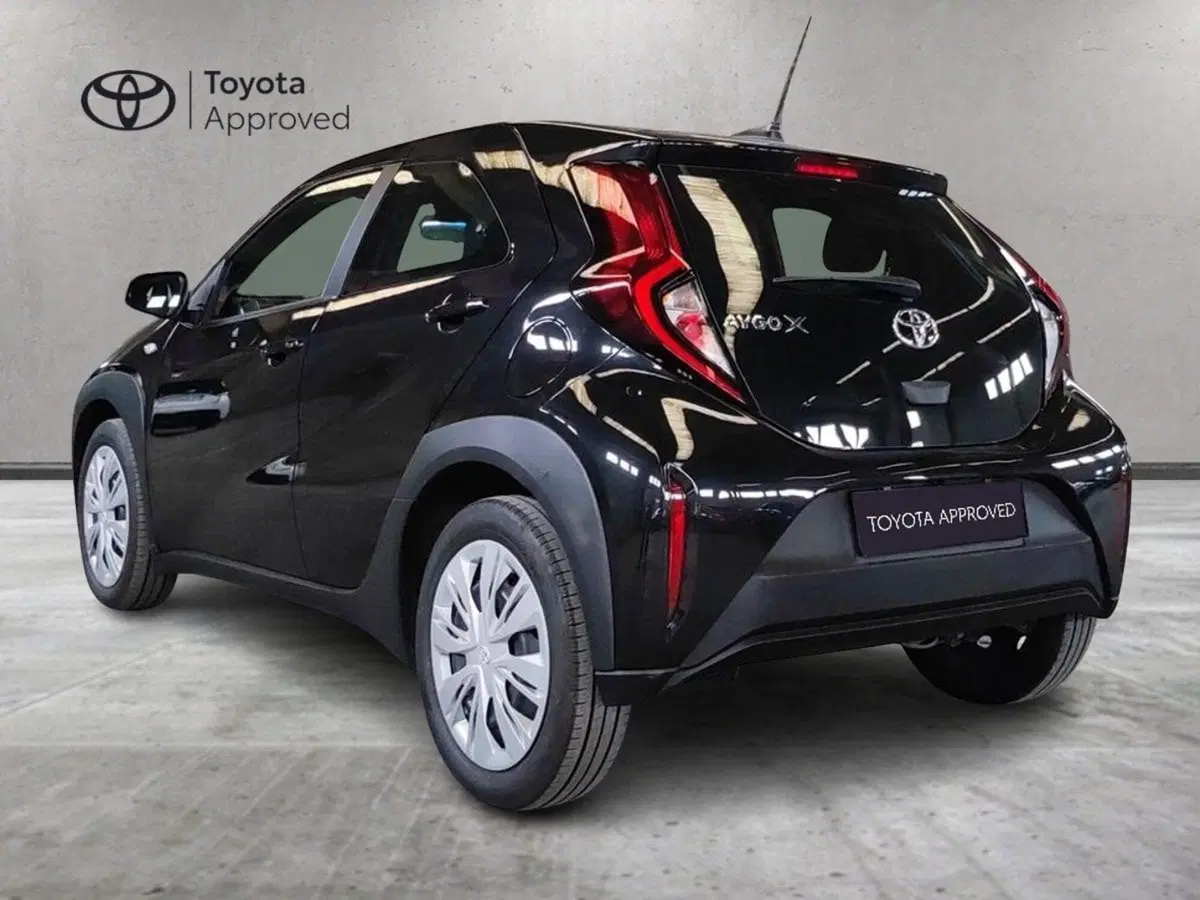 Toyota Aygo X usata a Milano (6)