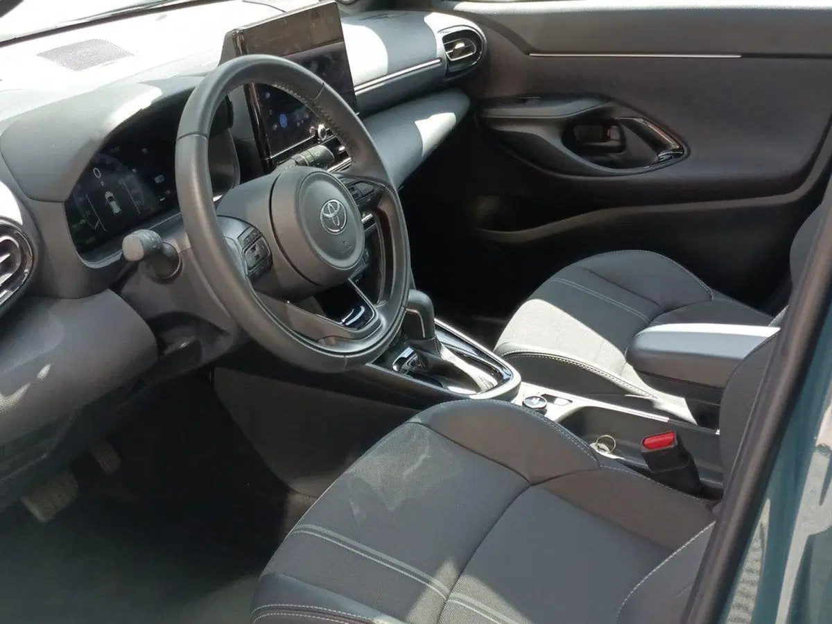 Toyota Yaris Cross usata a Milano (6)