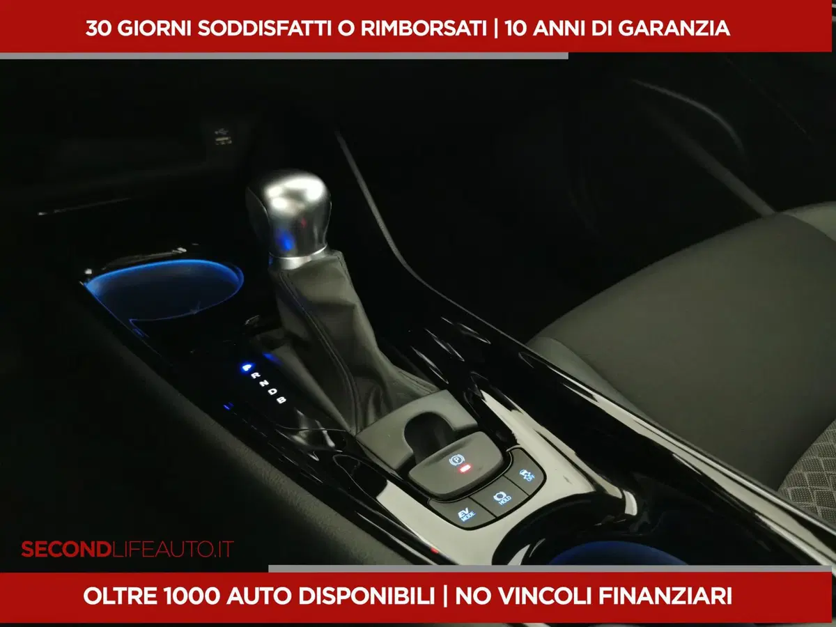 Toyota Toyota C-HR usata a Chieti (18)