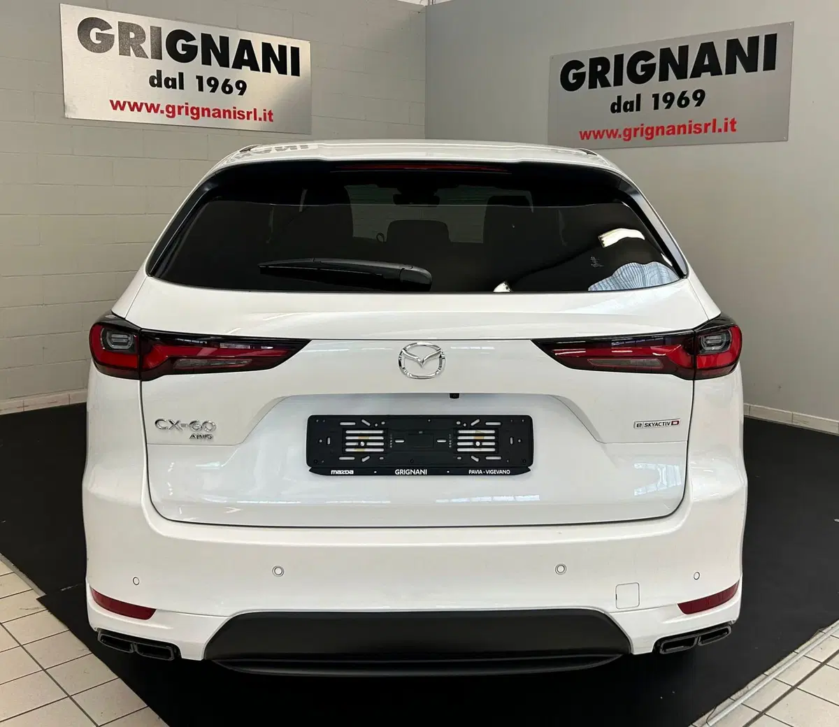 Mazda CX-60 nuova a Pavia (6)