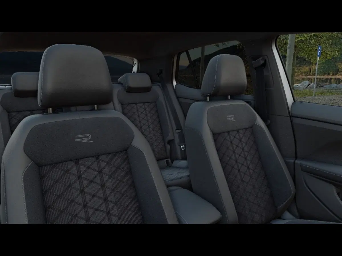 Volkswagen T-Cross nuova a Livorno (8)