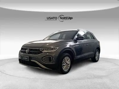 Volkswagen T-Roc 2.0 tdi Life 115cv del 2025 usata a Sinalunga