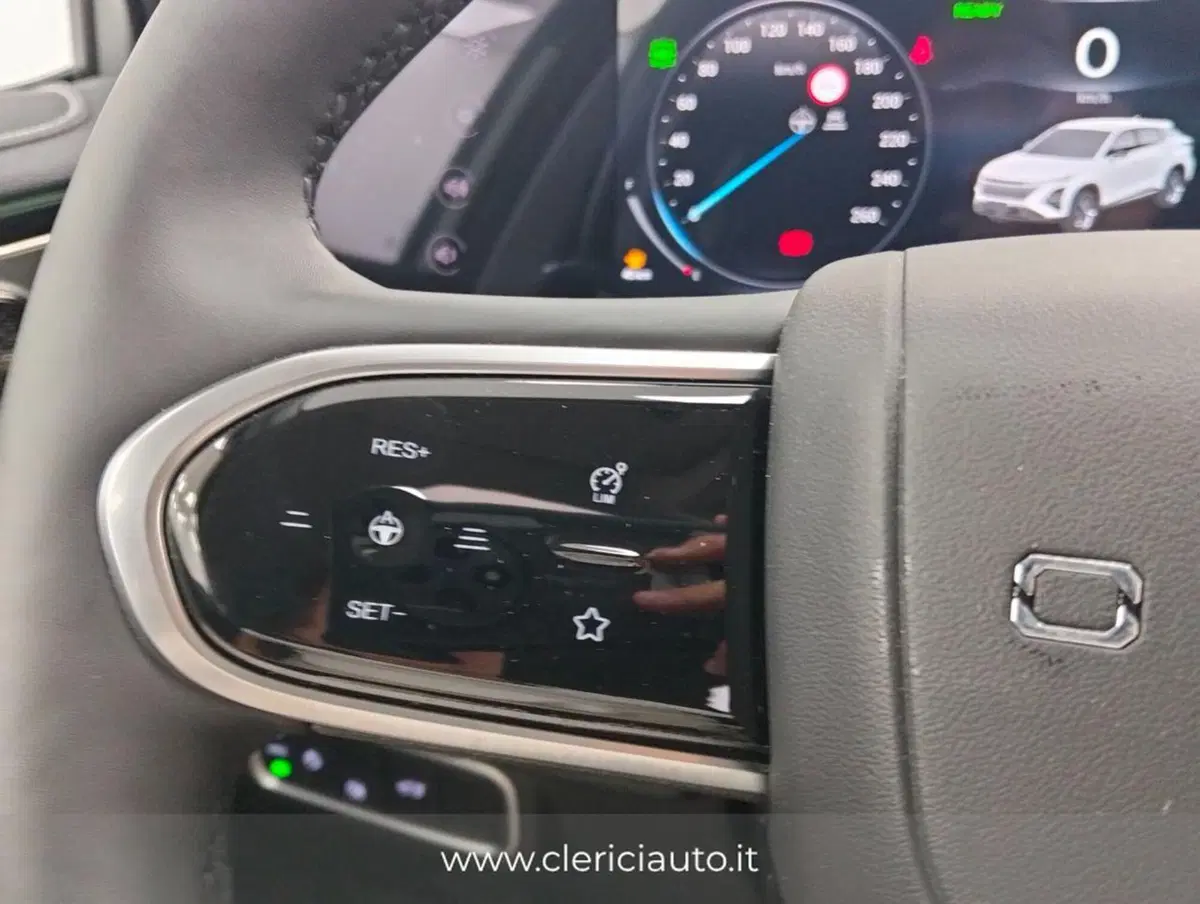 Omoda Omoda 5 SHS-H usata a Como (11)
