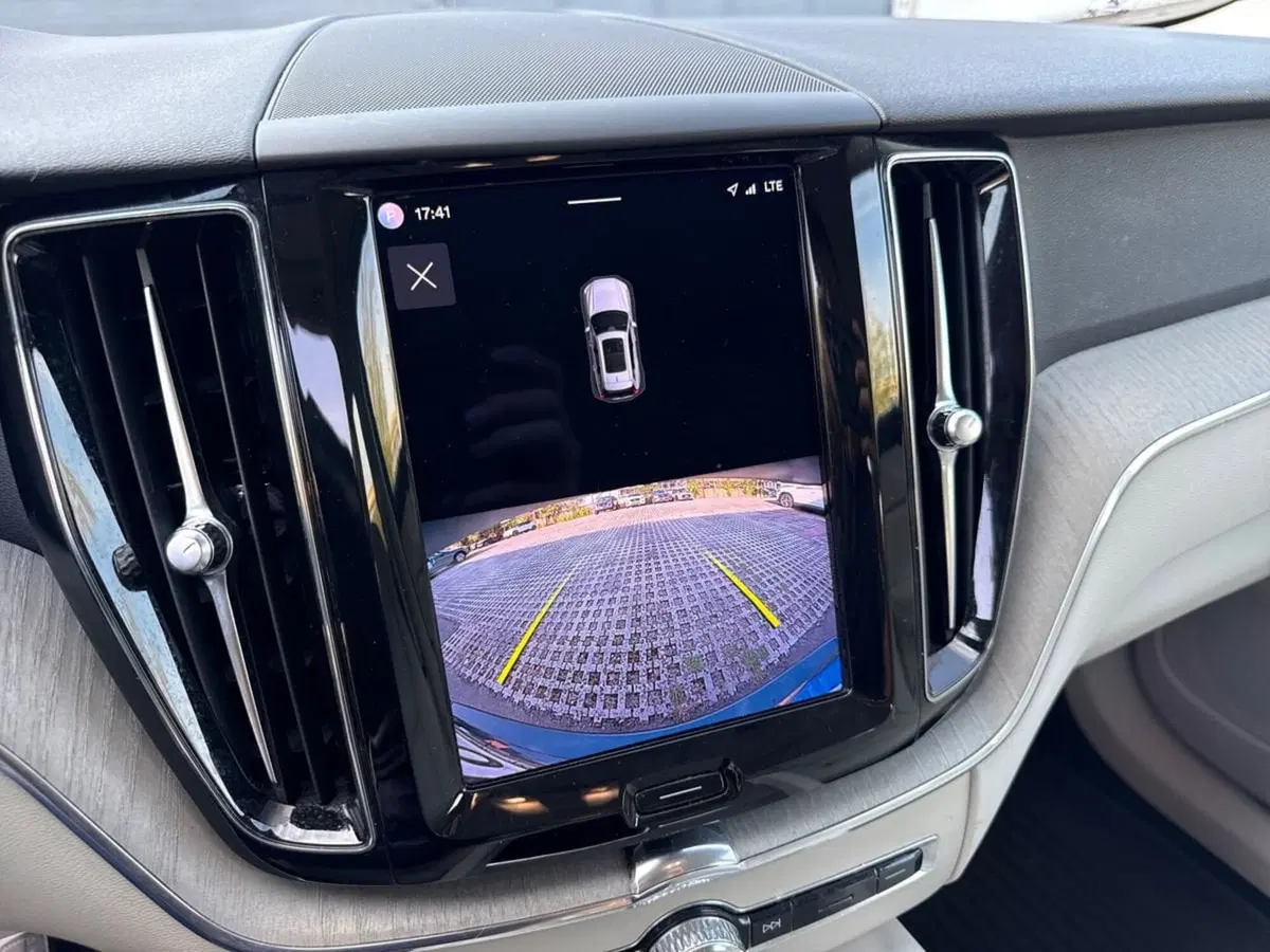 Volvo XC60 usata a Parma (12)