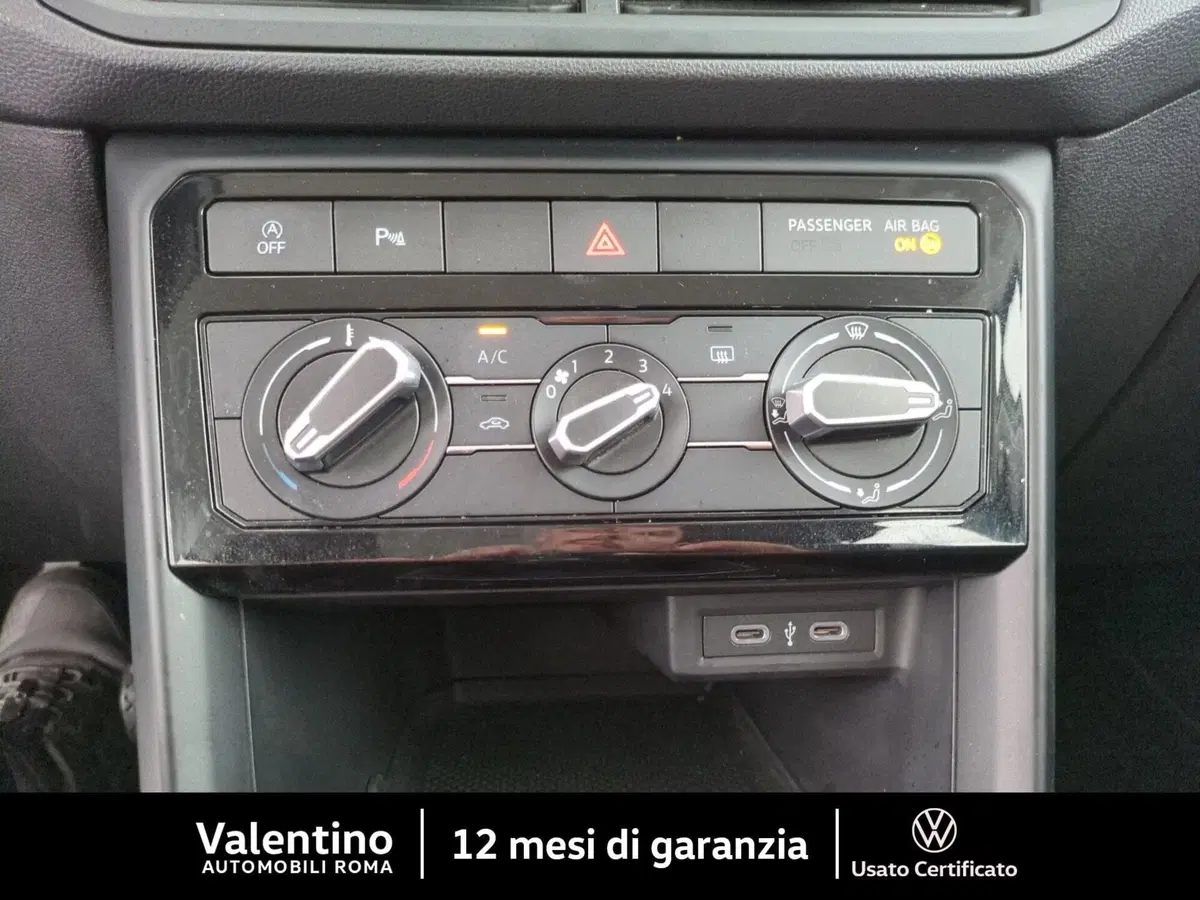 Volkswagen T-Cross usata a Roma (17)