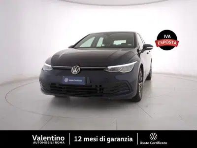 Volkswagen Golf 1.0 eTSI EVO DSG Life del 2023 usata a Roma