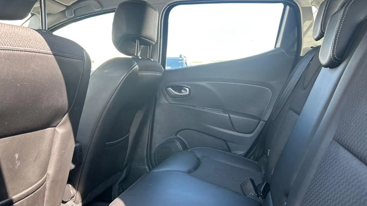 Renault Clio usata a Parma (14)