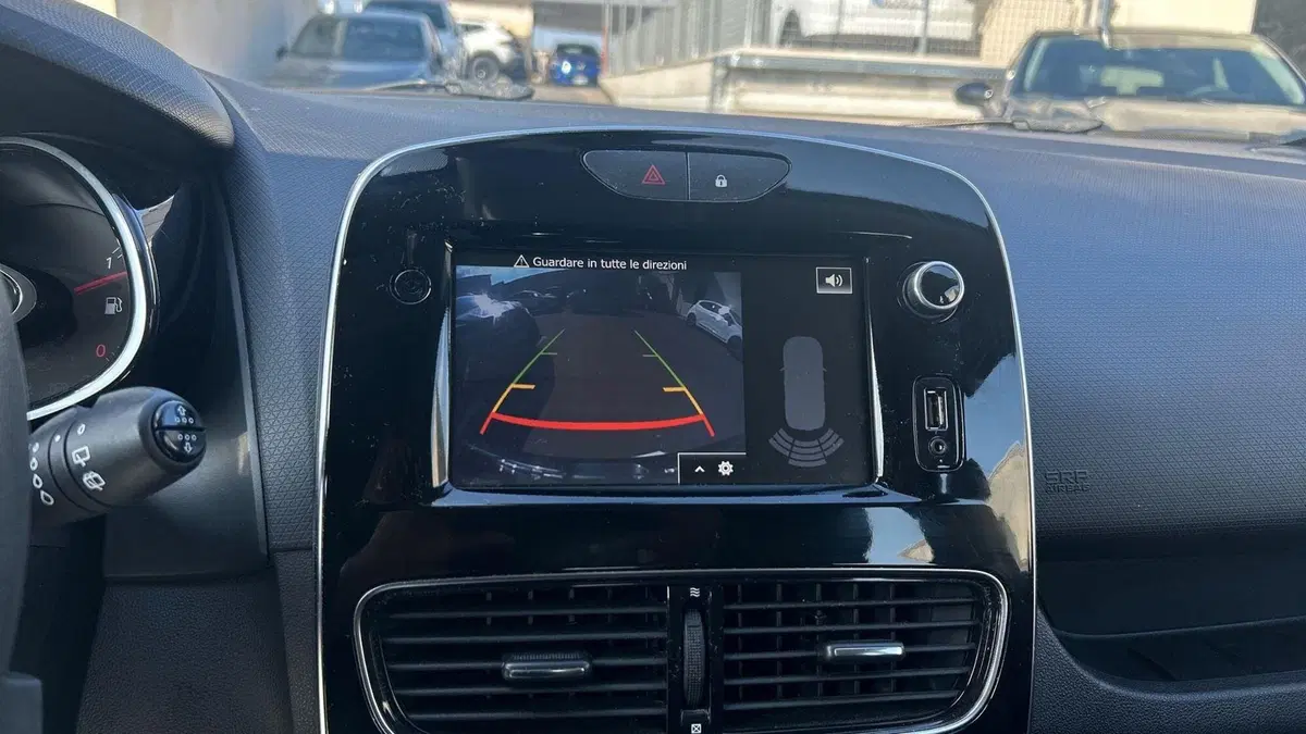 Renault Clio usata a Parma (8)
