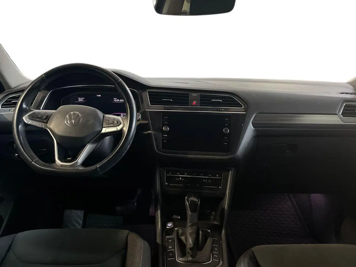 Volkswagen Tiguan usata a Bari (8)