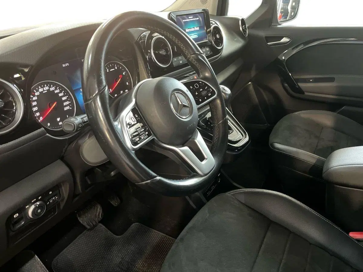 Mercedes-Benz Classe T usata a Bari (10)