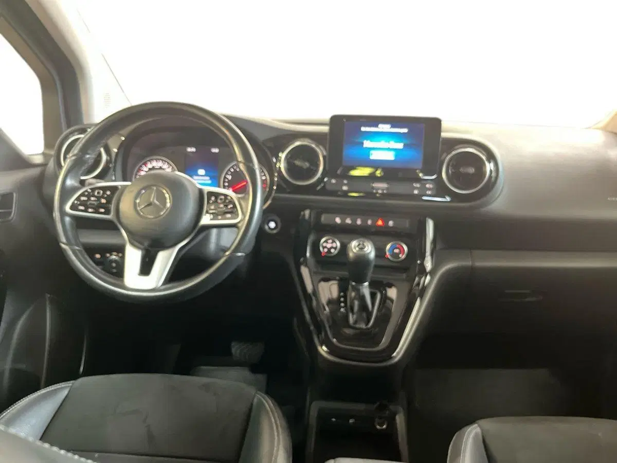 Mercedes-Benz Classe T usata a Bari (8)