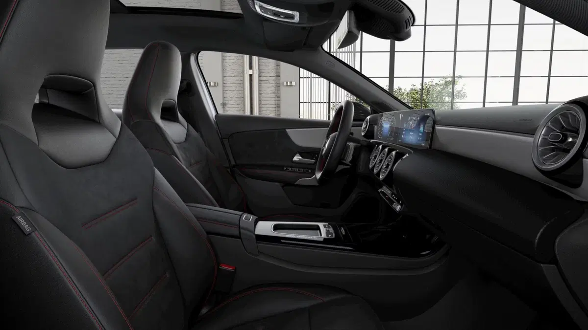 Mercedes-Benz Classe A nuova a Milano (7)