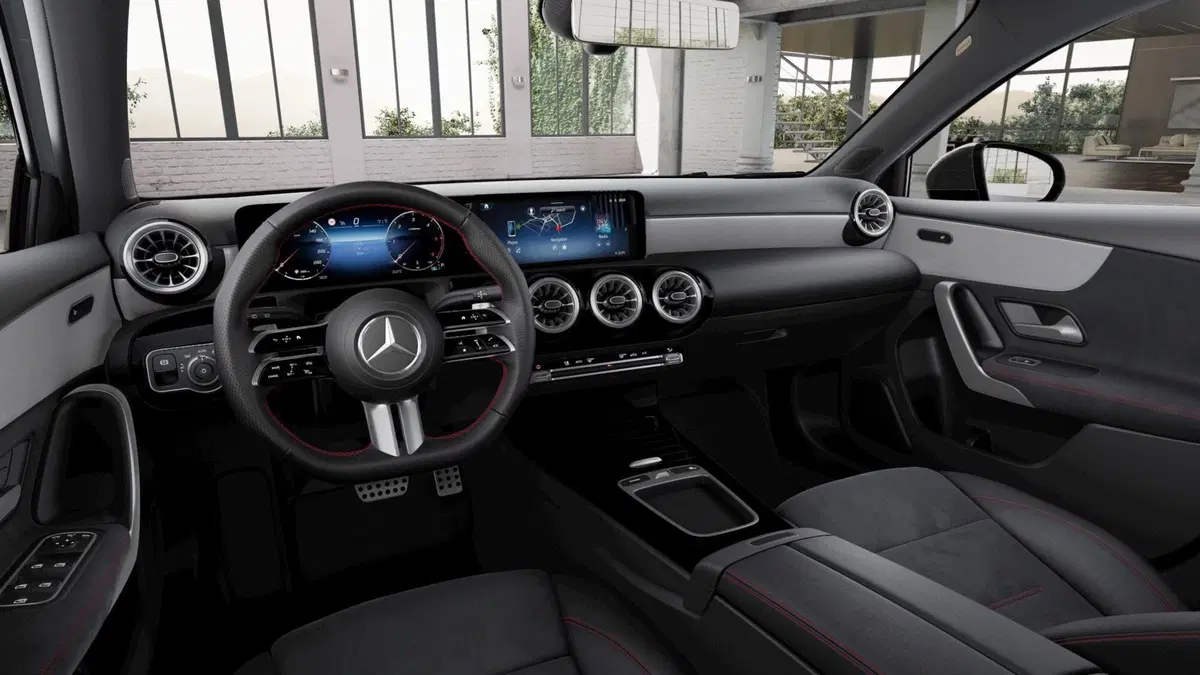 Mercedes-Benz Classe A nuova a Milano (8)