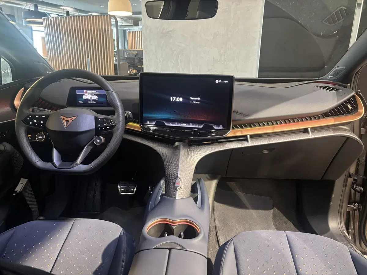 Cupra Tavascan nuova a Ferrara (14)