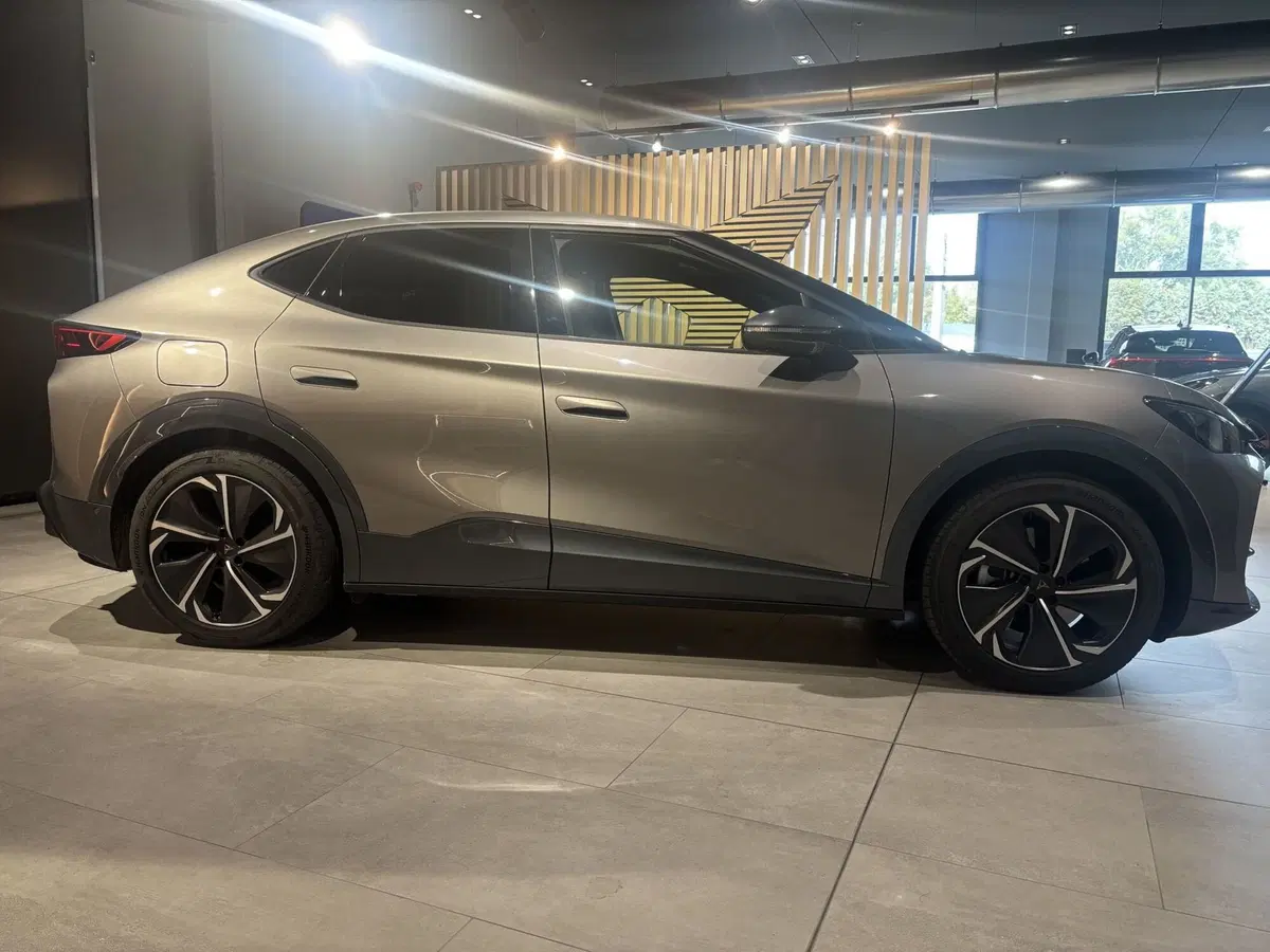Cupra Tavascan nuova a Ferrara (4)