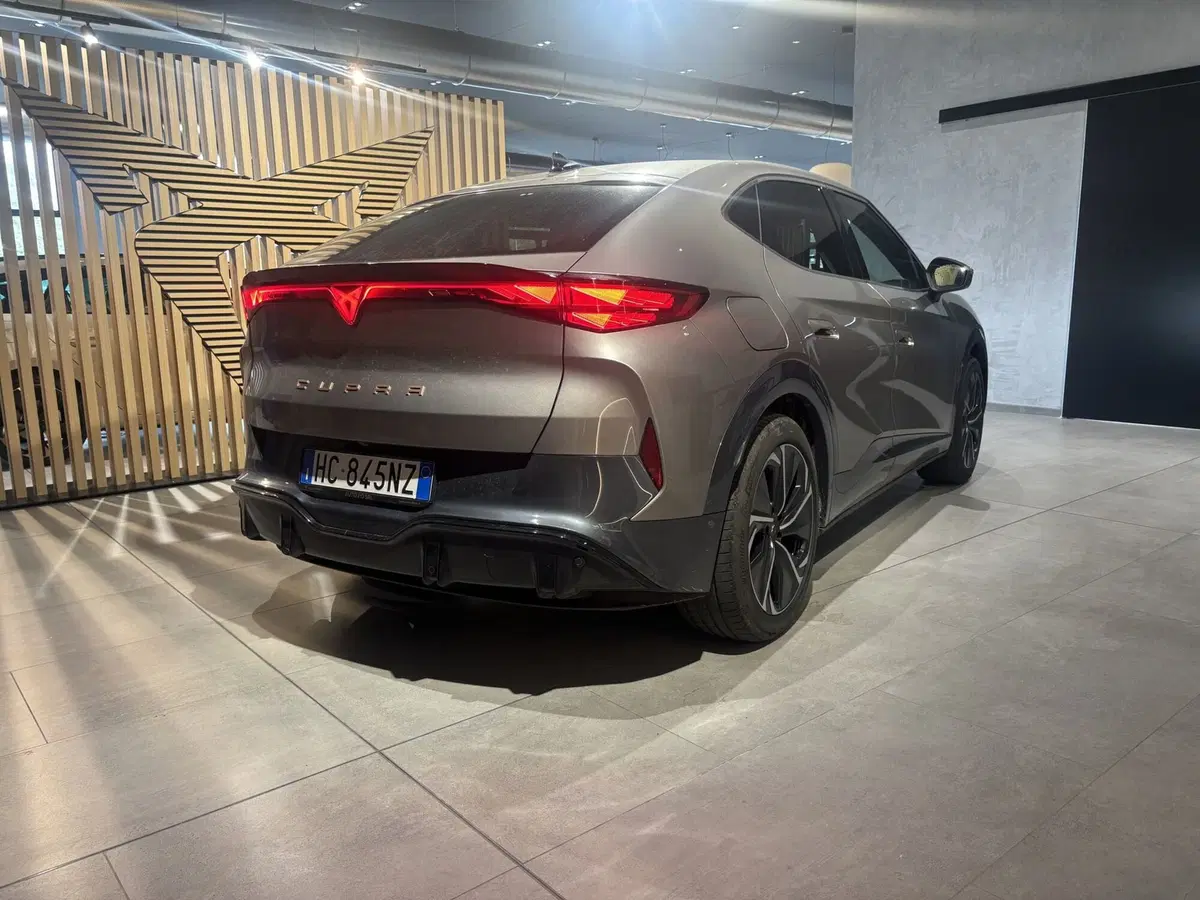 Cupra Tavascan nuova a Ferrara (5)