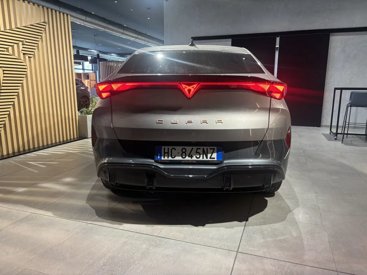 Cupra Tavascan nuova a Ferrara (6)