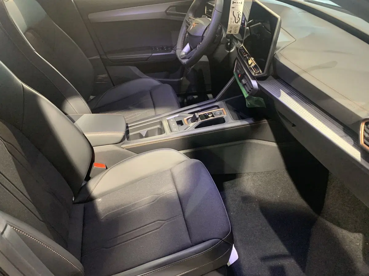 Cupra Leon Station Wagon nuova a Ferrara (12)