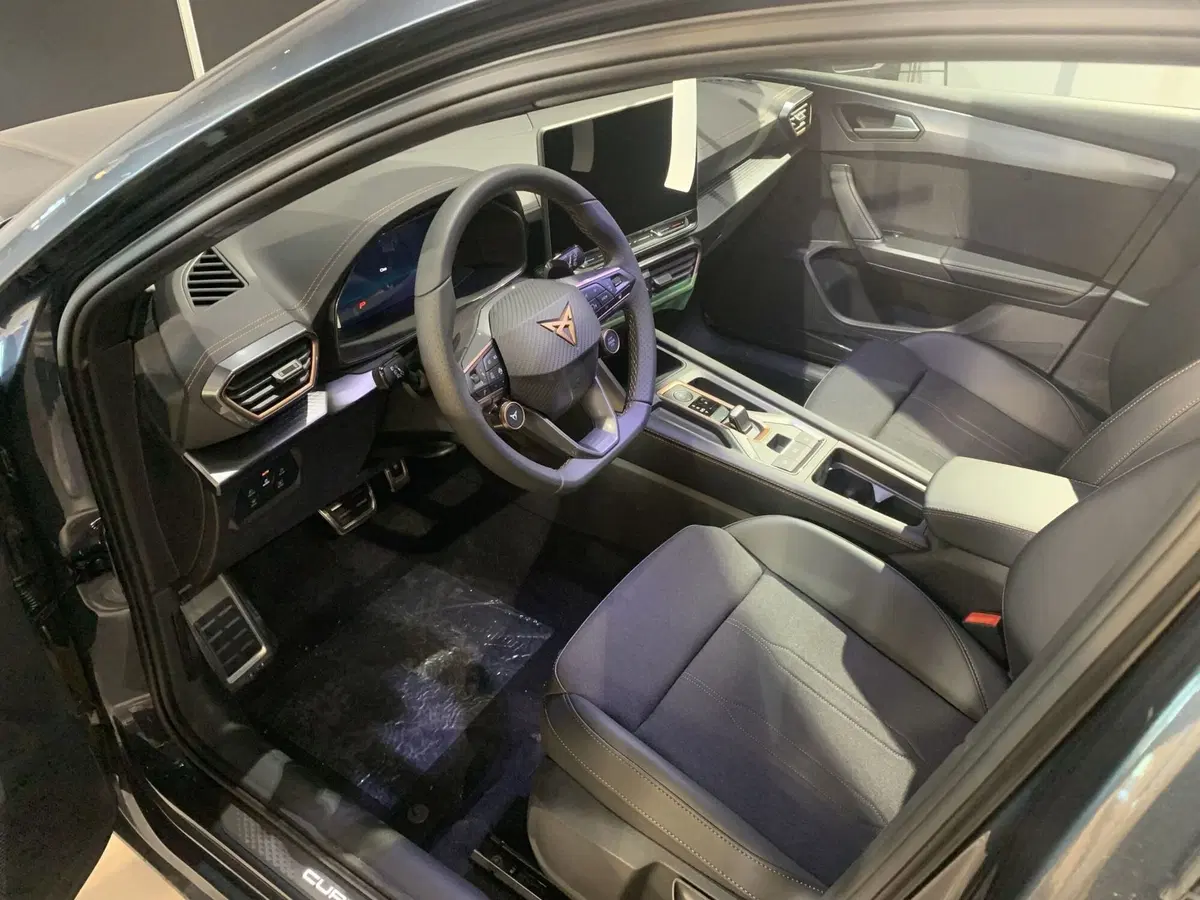 Cupra Leon Station Wagon nuova a Ferrara (9)