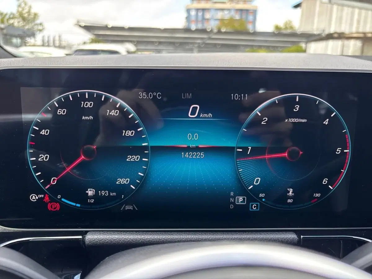 Mercedes-Benz GLA SUV usata a Pescara (8)