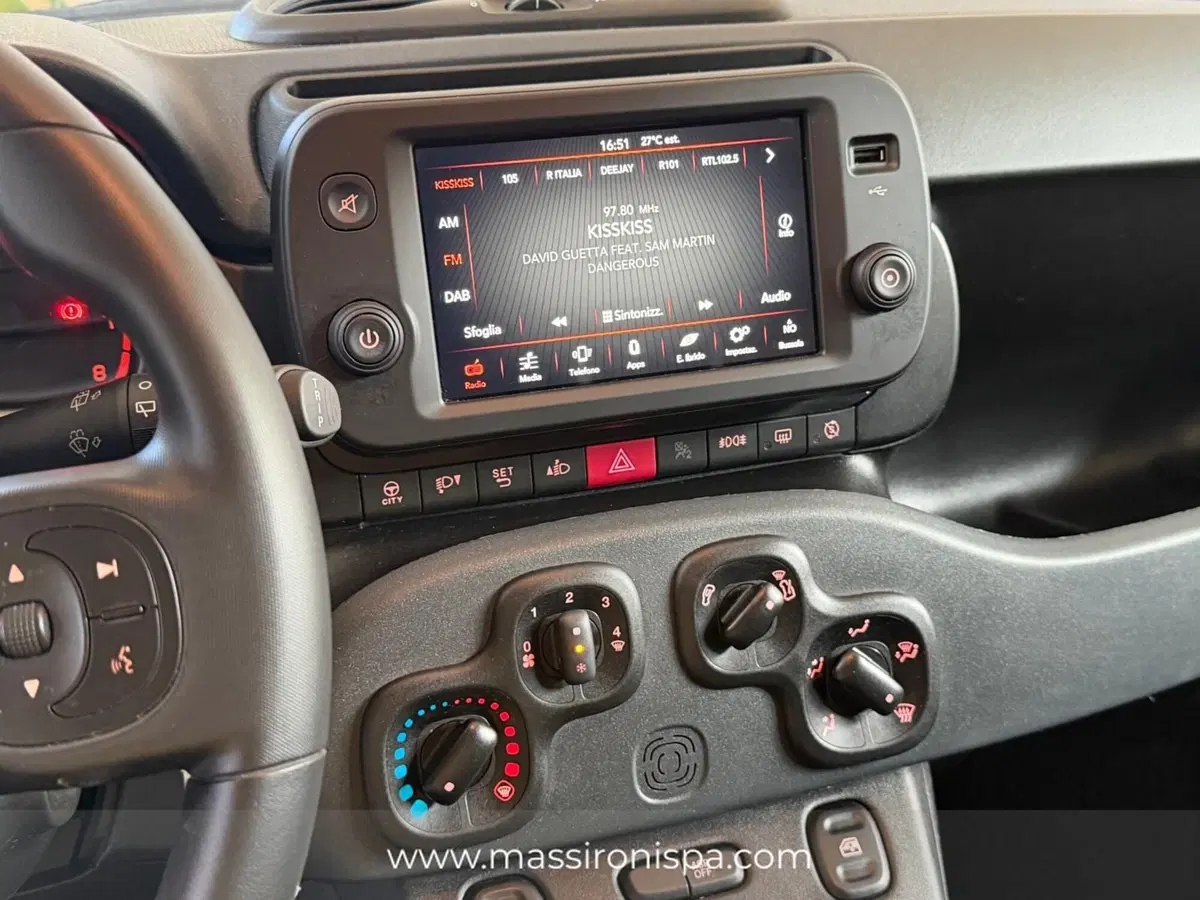 Fiat Panda Cross usata a Milano (9)