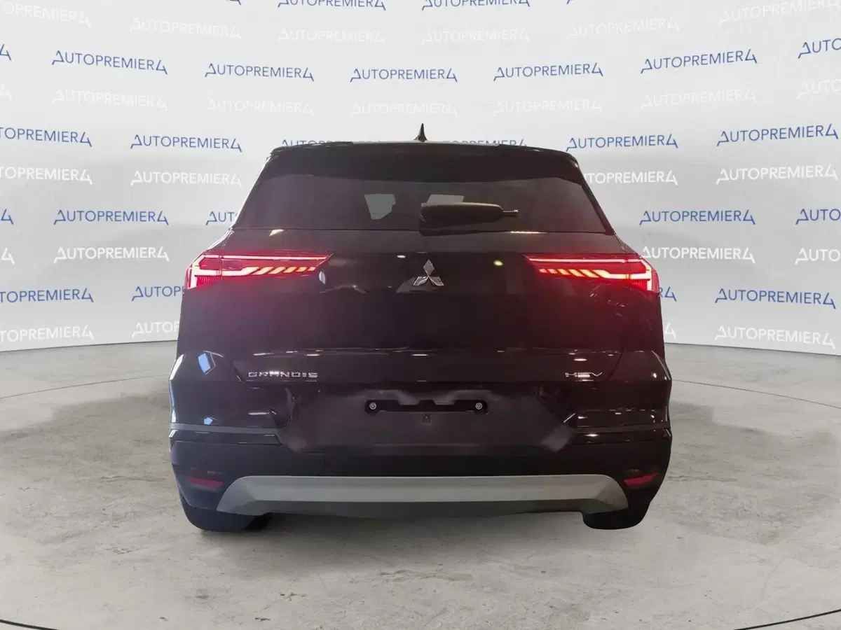 Mitsubishi Grandis nuova a Como (4)