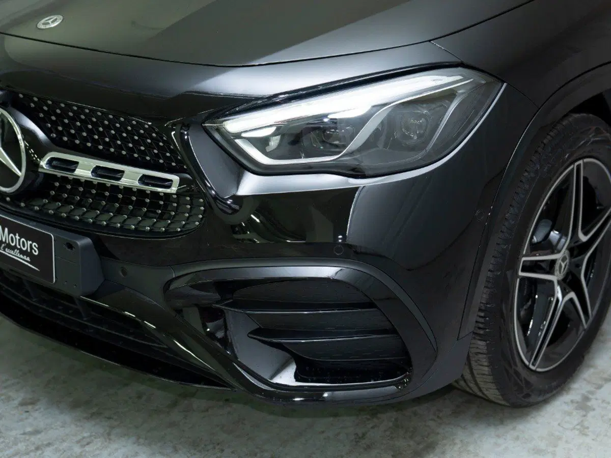 Mercedes-Benz GLA SUV nuova a Macerata (6)