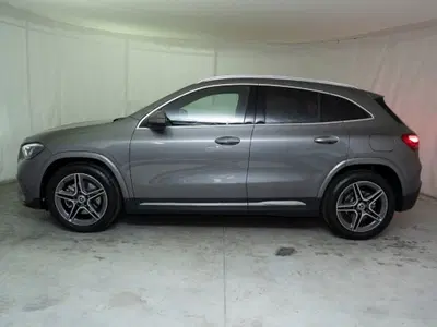 Mercedes-Benz GLA SUV 200 d Automatic Executive nuova a Montecosaro