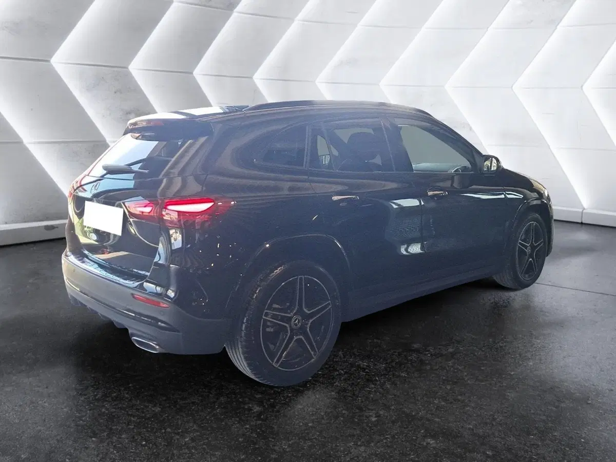 Mercedes-Benz GLA SUV usata a Salerno (5)