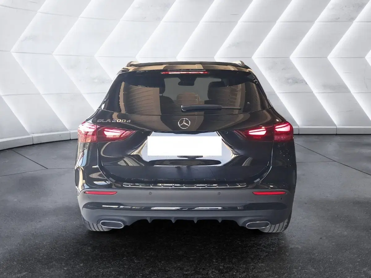 Mercedes-Benz GLA SUV usata a Salerno (7)