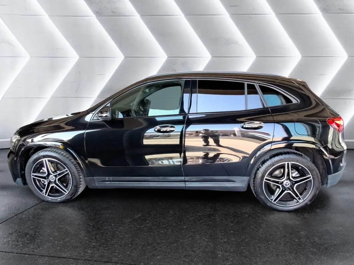 Mercedes-Benz GLA SUV usata a Salerno (8)