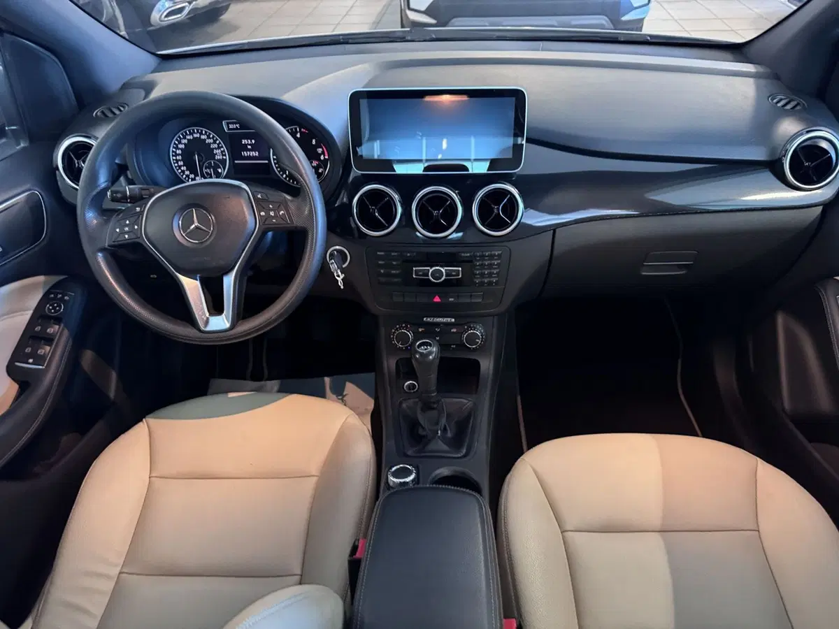 Mercedes-Benz Classe B usata a Messina (11)