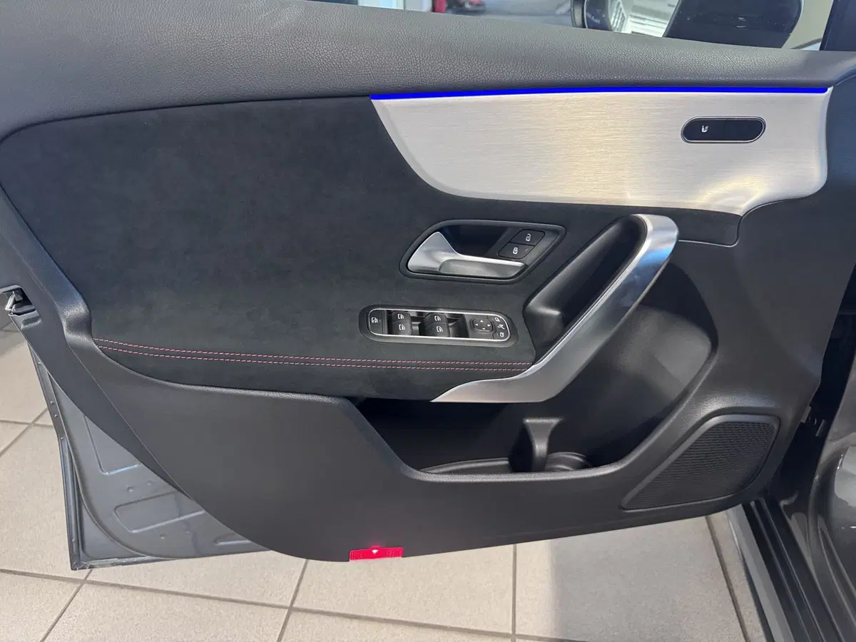 Mercedes-Benz Classe A nuova a Messina (6)