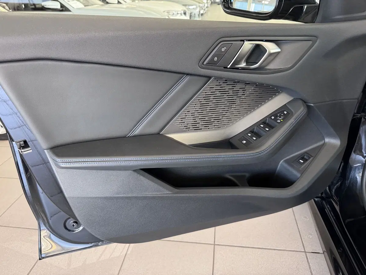 BMW Serie 1 5p. usata a Messina (7)