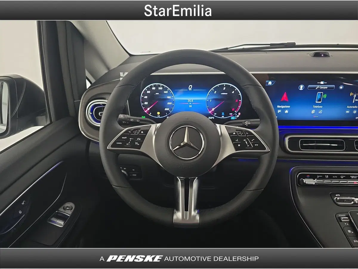 Mercedes-Benz Classe V nuova a Bologna (19)