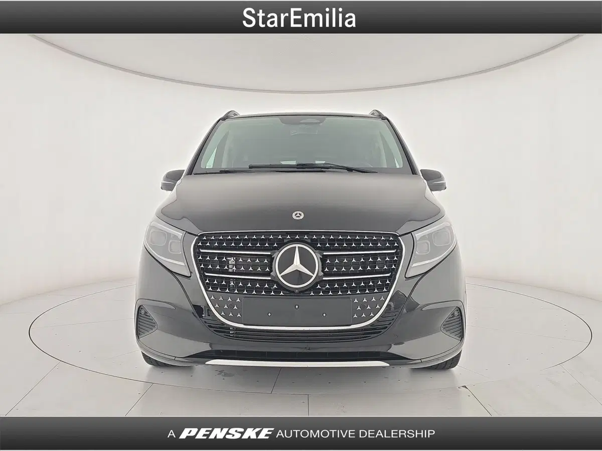 Mercedes-Benz Classe V nuova a Bologna (7)