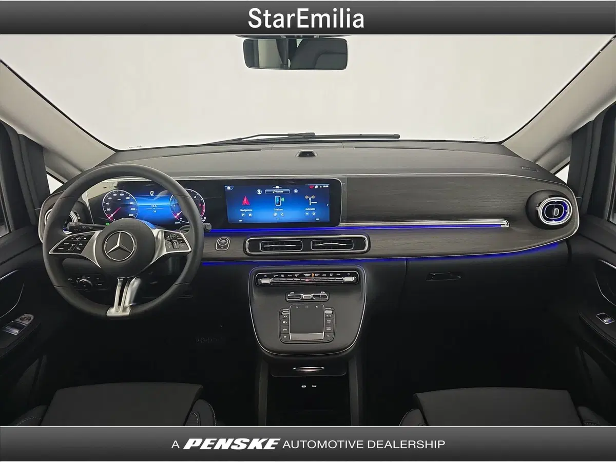 Mercedes-Benz Classe V nuova a Bologna (9)
