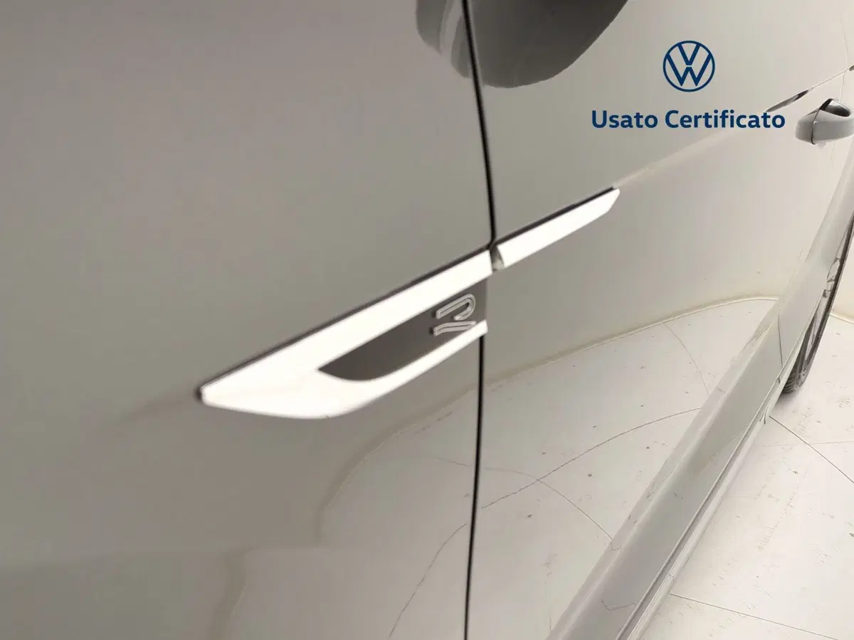 Volkswagen T-Roc usata a Avellino (10)