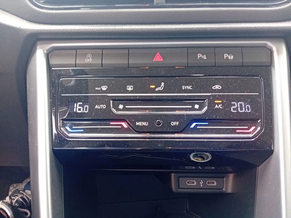Volkswagen T-Roc usata a Pordenone (17)