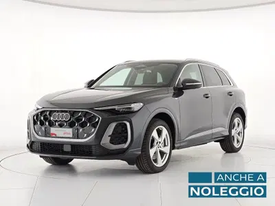 Audi Q5 2.0 tdi mhev+ Launch edition S line quattro 204cv s-tronic nuova a Alessandria