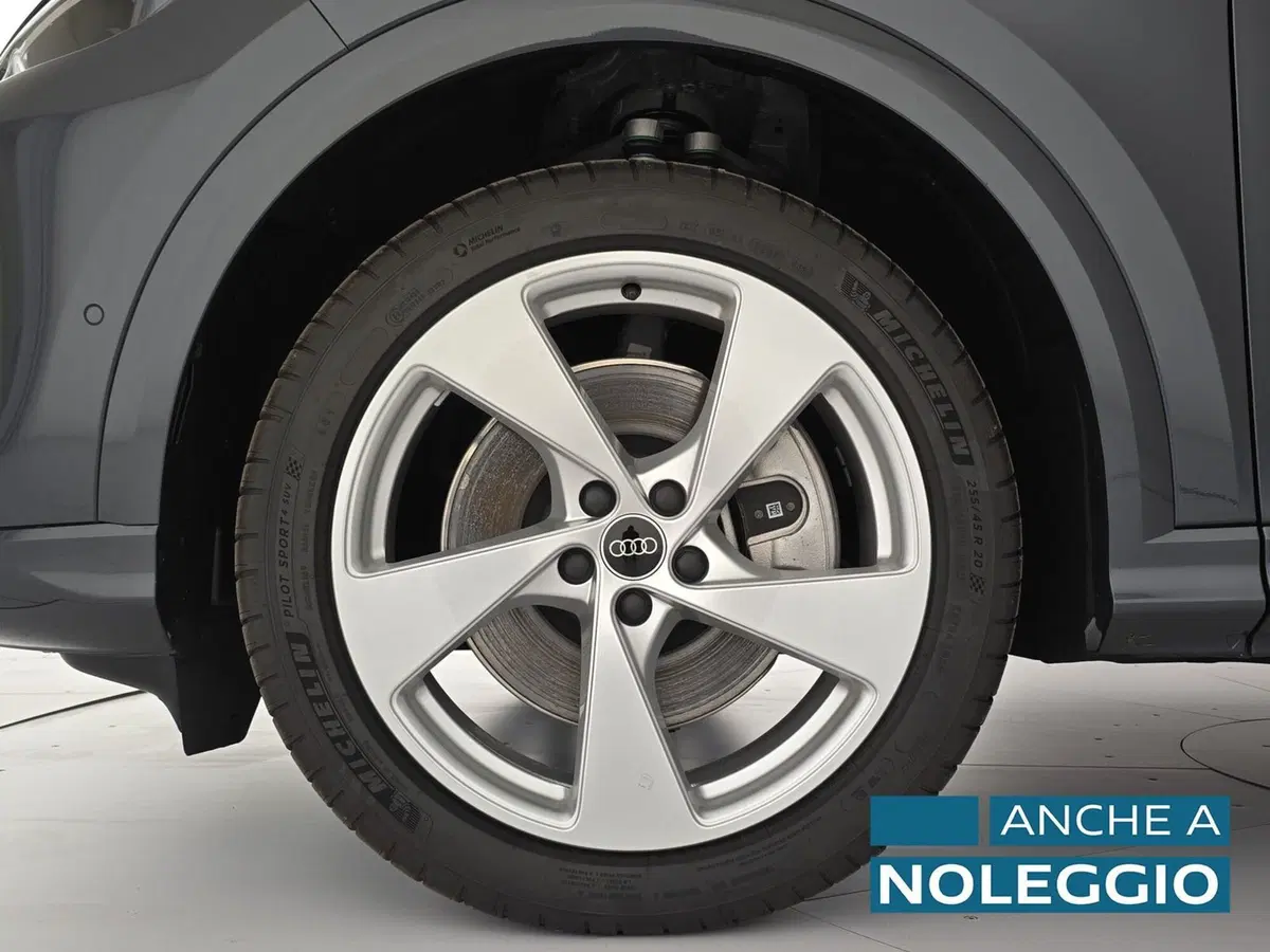 Audi Q5 nuova a Alessandria (8)