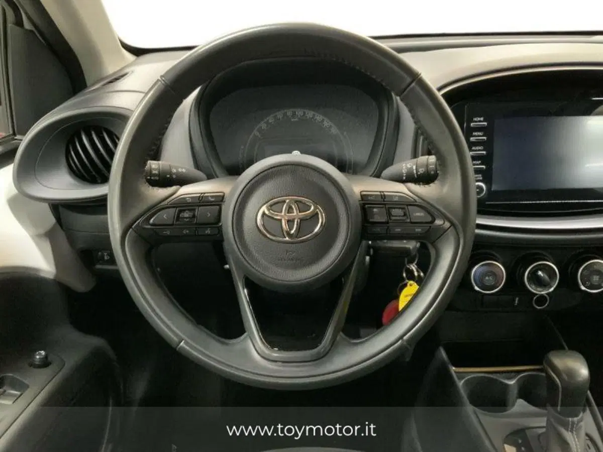 Toyota Aygo X usata a Arezzo (12)