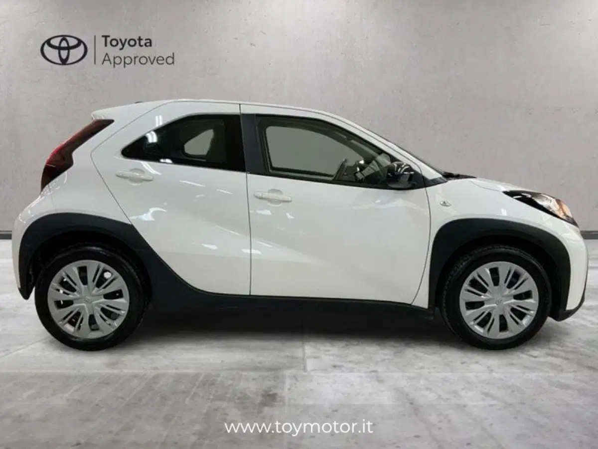 Toyota Aygo X usata a Arezzo (5)