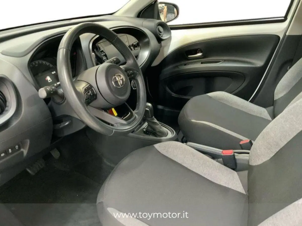 Toyota Aygo X usata a Arezzo (9)