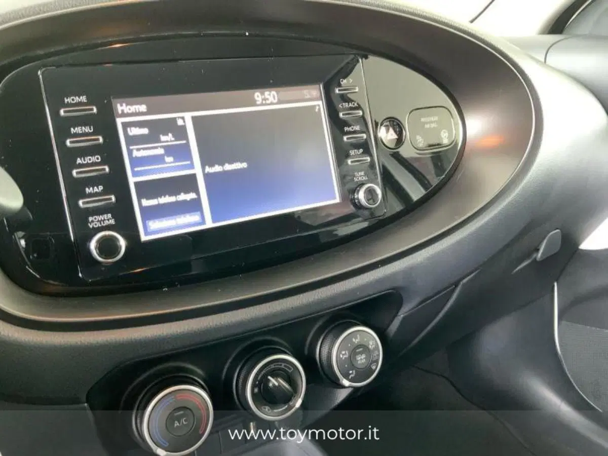 Toyota Aygo X usata a Perugia (11)