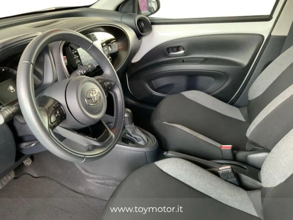 Toyota Aygo X usata a Perugia (8)