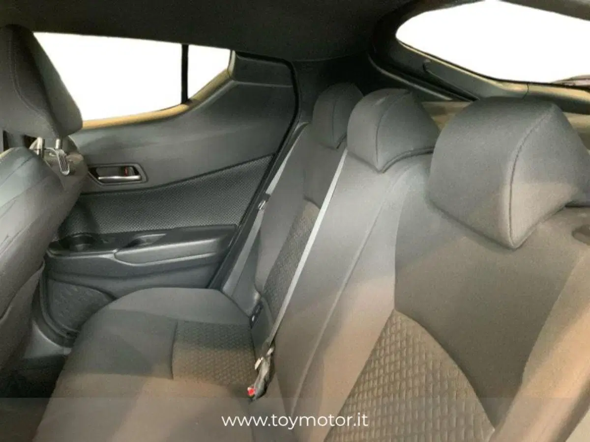 Toyota Toyota C-HR usata a Perugia (11)