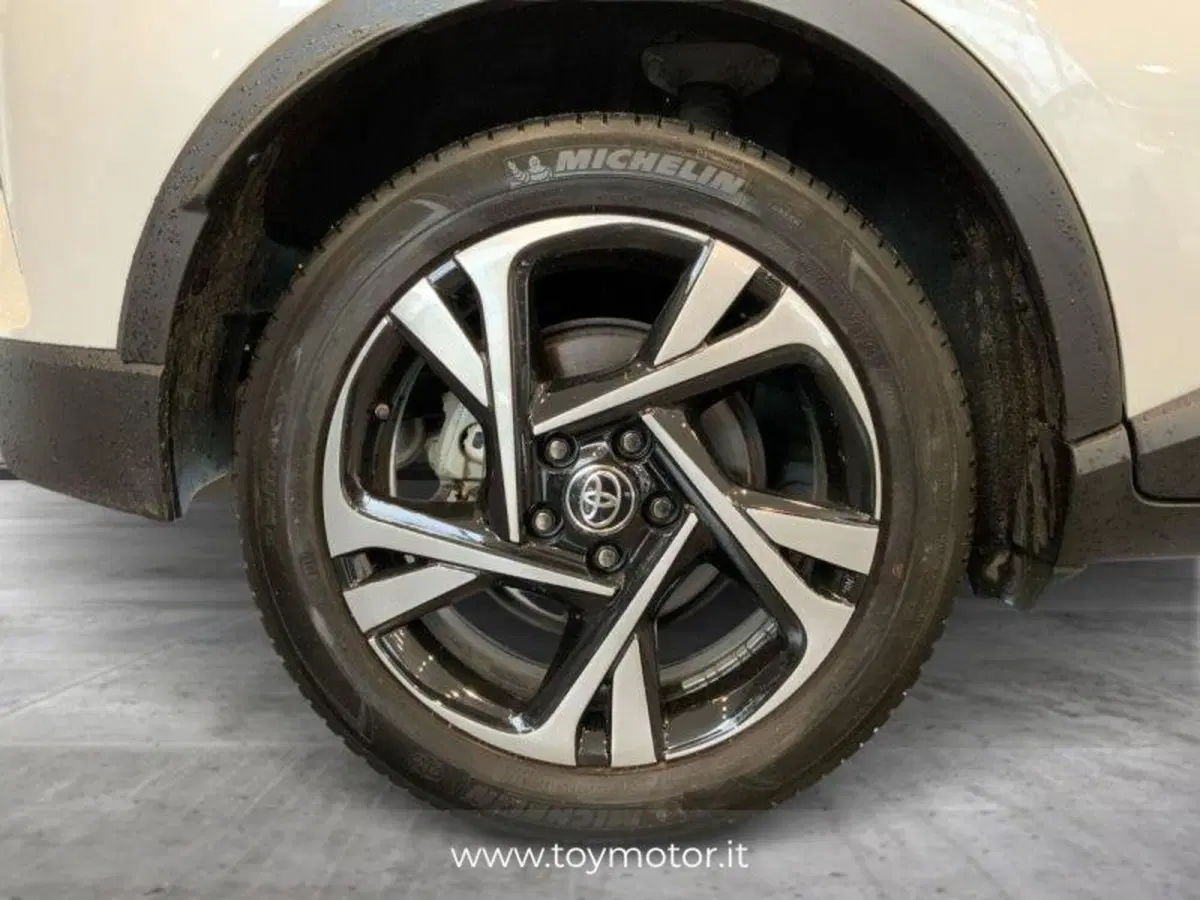 Toyota Toyota C-HR usata a Perugia (12)